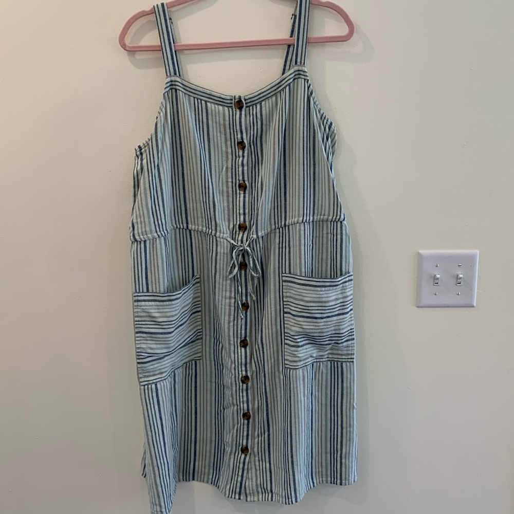 Sonoma 55% linen 45% rayon dress.